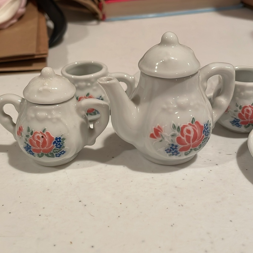 Floral Miniature Tea Set - Picture 2 of 8